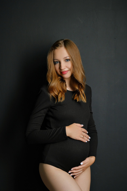 Фотосессия для беременных «В ожидании чуда» - заказать профессиональную фотосъемку от сети фотостудий Fashion Box в Нижнем Новгороде – фото № 41