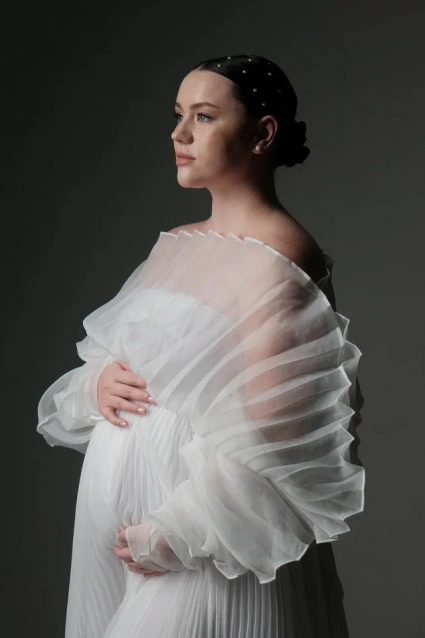 Фотосессия для беременных «В ожидании чуда» - заказать профессиональную фотосъемку от сети фотостудий Fashion Box в Нижнем Новгороде – фото № 8