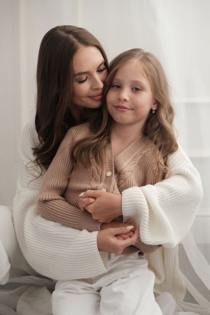 Семейная фотосессия в студии по выгодной цене от сети фотостудий Fashion Box в Нижнем Новгороде – фото № 3