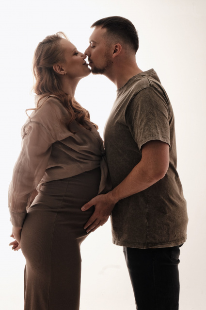 Фотосессия для беременных «В ожидании чуда» - заказать профессиональную фотосъемку от сети фотостудий Fashion Box в Нижнем Новгороде – фото № 16