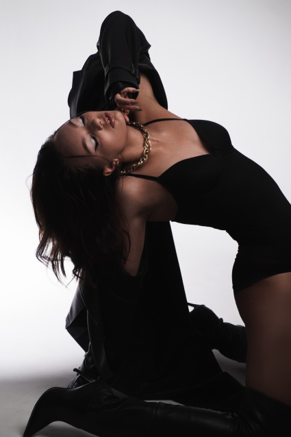 Фотосессия в стиле «Ню» - заказать съемку у профессионального фотографа сети фотостудий Fashion Box в Нижнем Новгороде – фото № 10