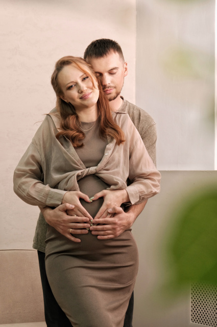 Фотосессия для беременных «В ожидании чуда» - заказать профессиональную фотосъемку от сети фотостудий Fashion Box в Нижнем Новгороде – фото № 4