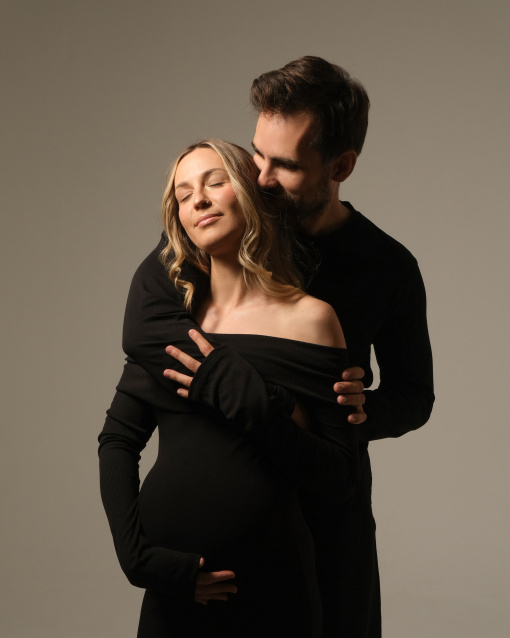 Фотосессия для беременных «В ожидании чуда» - заказать профессиональную фотосъемку от сети фотостудий Fashion Box в Нижнем Новгороде – фото № 3