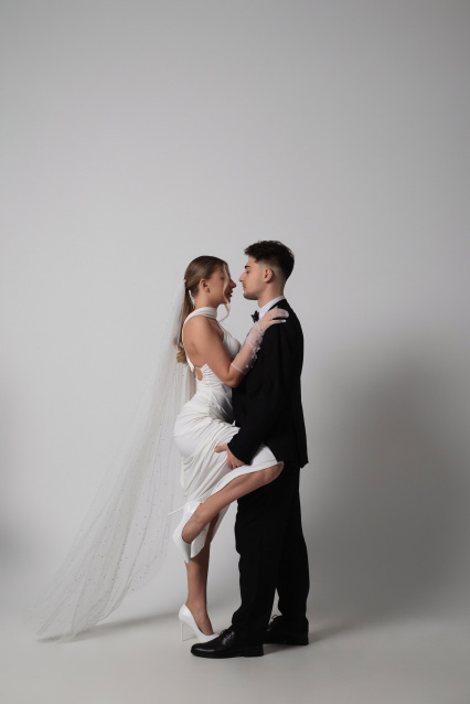 Свадебная фотосессия в Нижнем Новгороде — стиль, чувства и незабываемые кадры – фото № 10