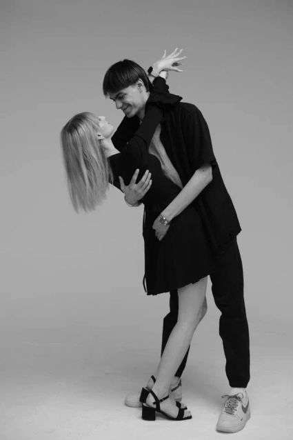 Фотосессия Love Story для пары - забронировать фотосессию в студии от сети фотостудий Fashion Box в Барнауле – фото № 18